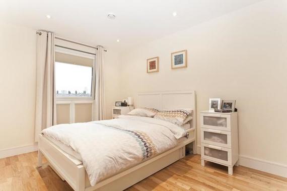 2 bedroom Flat for s...